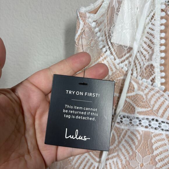 Lush Size Small Lace Bodycon Dress Ivory Nylon Fringe Handkerchief Hem - Picture 8 of 12